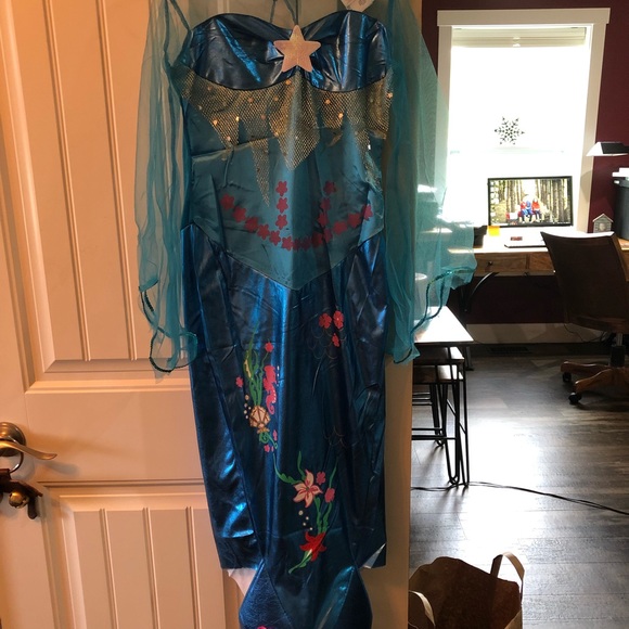 NEW IN BAG GIRLS SIZE LARGE (12-14) ADORABLE MAGICAL MERMAID DRESS UP  COSTUME. - Picture 3 of 3